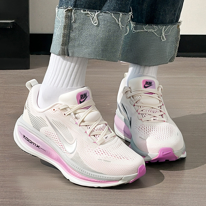 NIKE耐克跑步鞋女鞋25新款W NIKE VOMERO18运动训练鞋IM2503-133