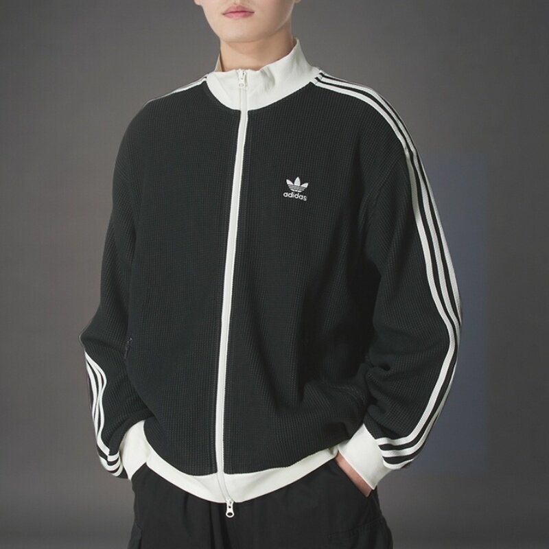 阿迪达斯三叶草外套男款2026春季新款休闲运动黑色三条纹立领夹克