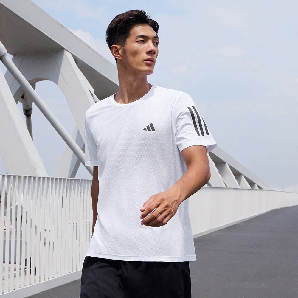 阿迪达斯速干短袖男2025夏款透气运动T恤白色男士健身半袖IK7436