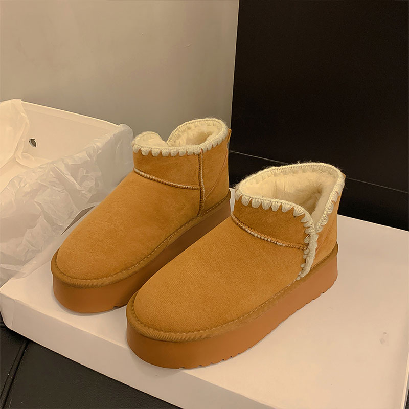 短筒羊皮毛一体保暖防滑雪地靴女