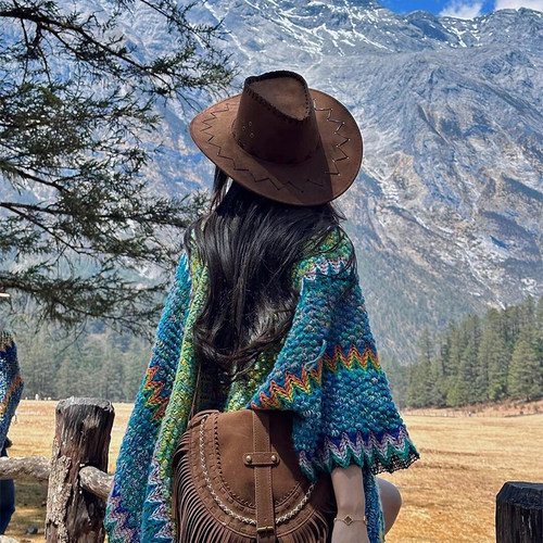 民族风披肩女云南丽江旅游穿搭
