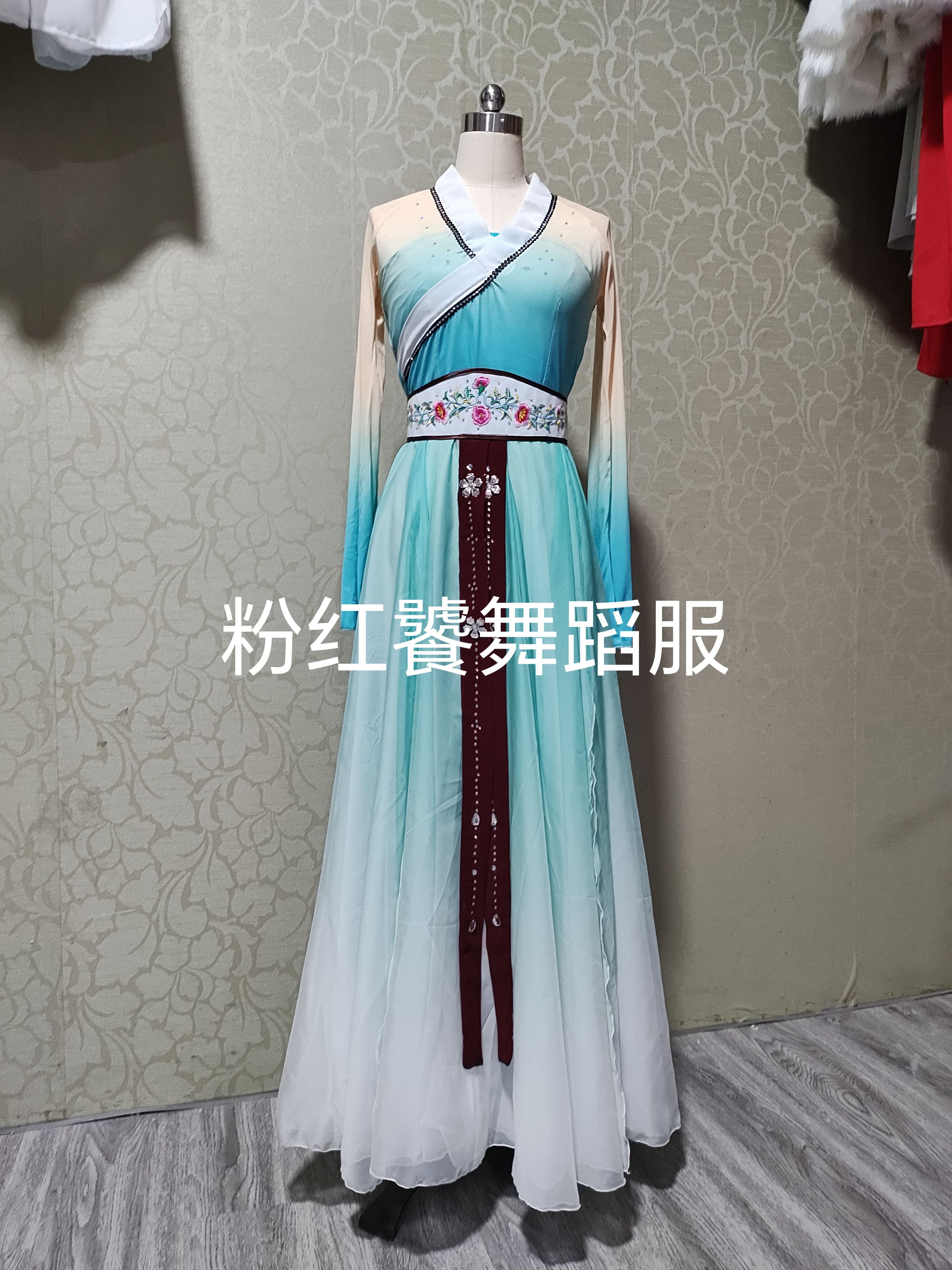 2025一砚梨花雨舞蹈服头饰定做图片