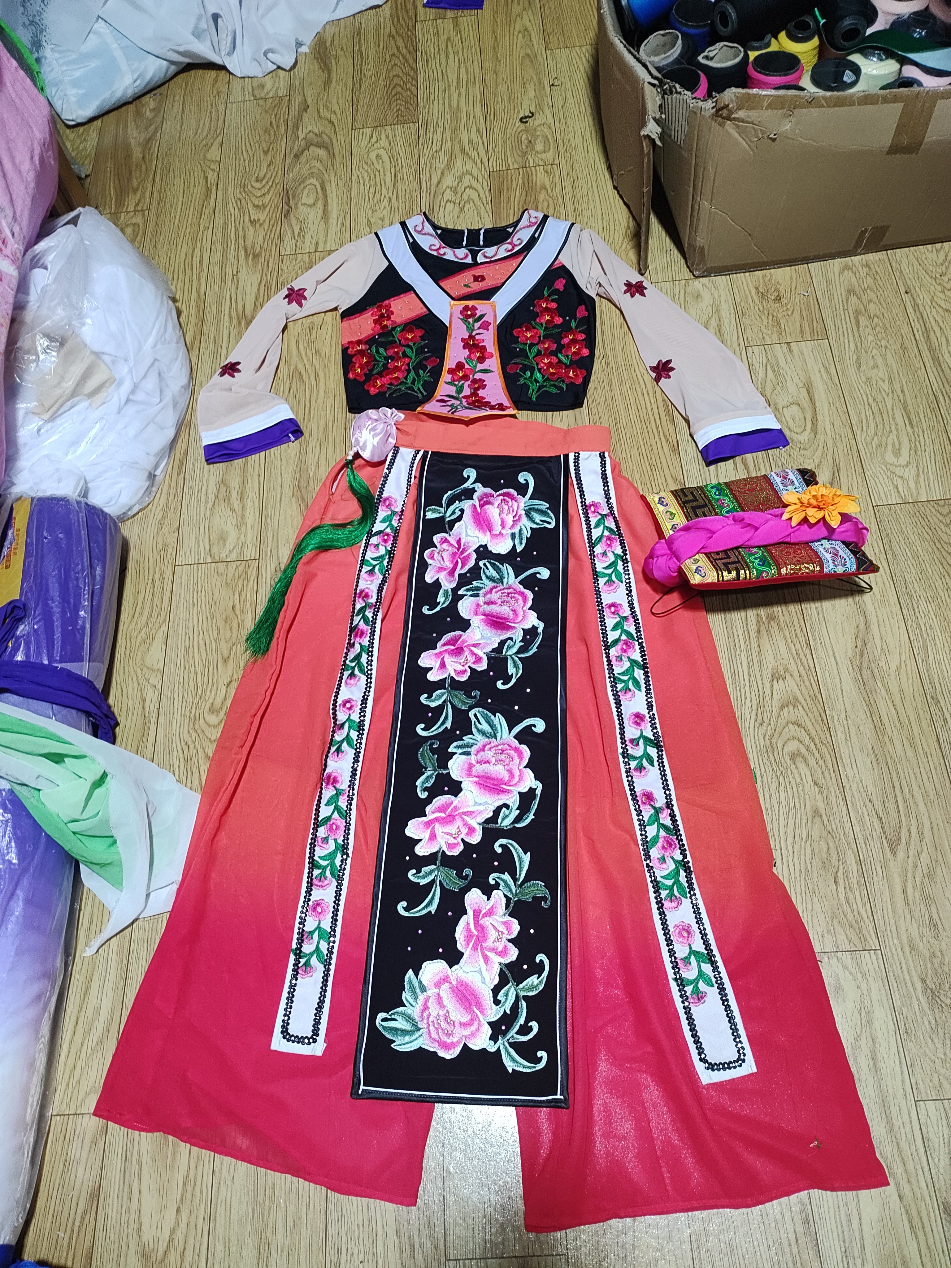 头饰演出舞服装一篓秋/一缕秋羌族少数民族舞艺考级表演服一娄秋