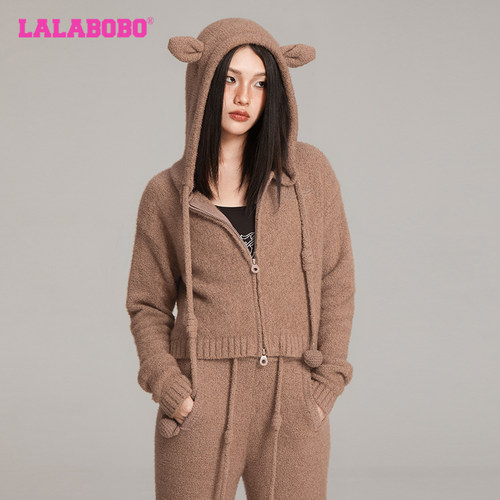 LALABOBO吴佳怡小熊开襟毛织