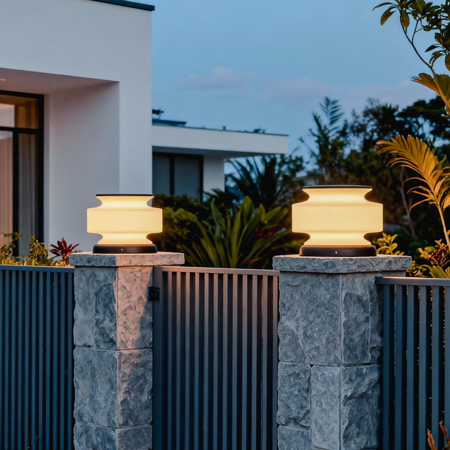 太阳能光控柱头灯IP65防水LED灯户外装饰景观庭院灯饰别墅花园灯