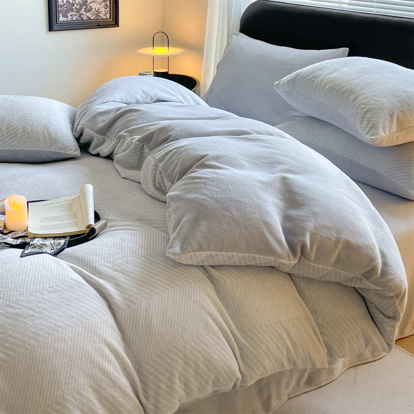 简约牛奶绒床上四件套冬季珊瑚法兰绒被套2025新款床单加绒三件套