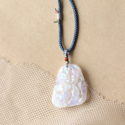 贴身藏匿的福-收藏ji月光石吊坠