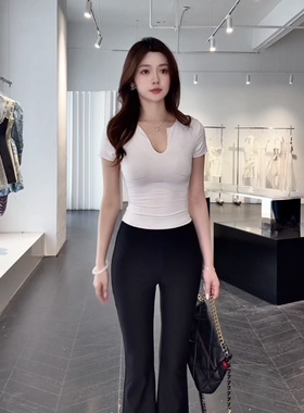 辣妹白色V领修身收腰显瘦纯色上衣T恤女短袖九分微喇裤西装裤套装