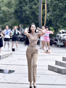 老钱风半高领格纹无袖T恤卡其色休闲西裤女直筒小脚九分裤套装夏