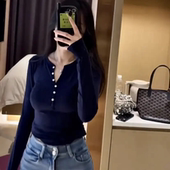 辣妹半开领纽扣长袖 设计感 短款 T恤女秋冬内搭上衣修身 显瘦打底衫