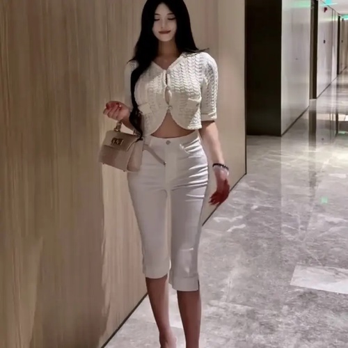 今年流行韩国丰胯新款卡普里裤弹力中裤女侧开叉七分裤牛仔休闲裤