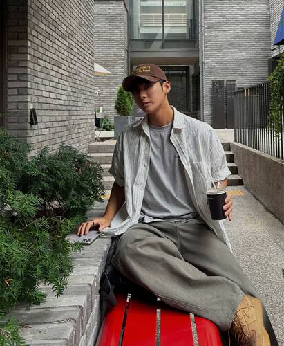 韩国代购东大门男装薄款单口袋竖条纹小众宽松短袖衬衫清爽SH2645