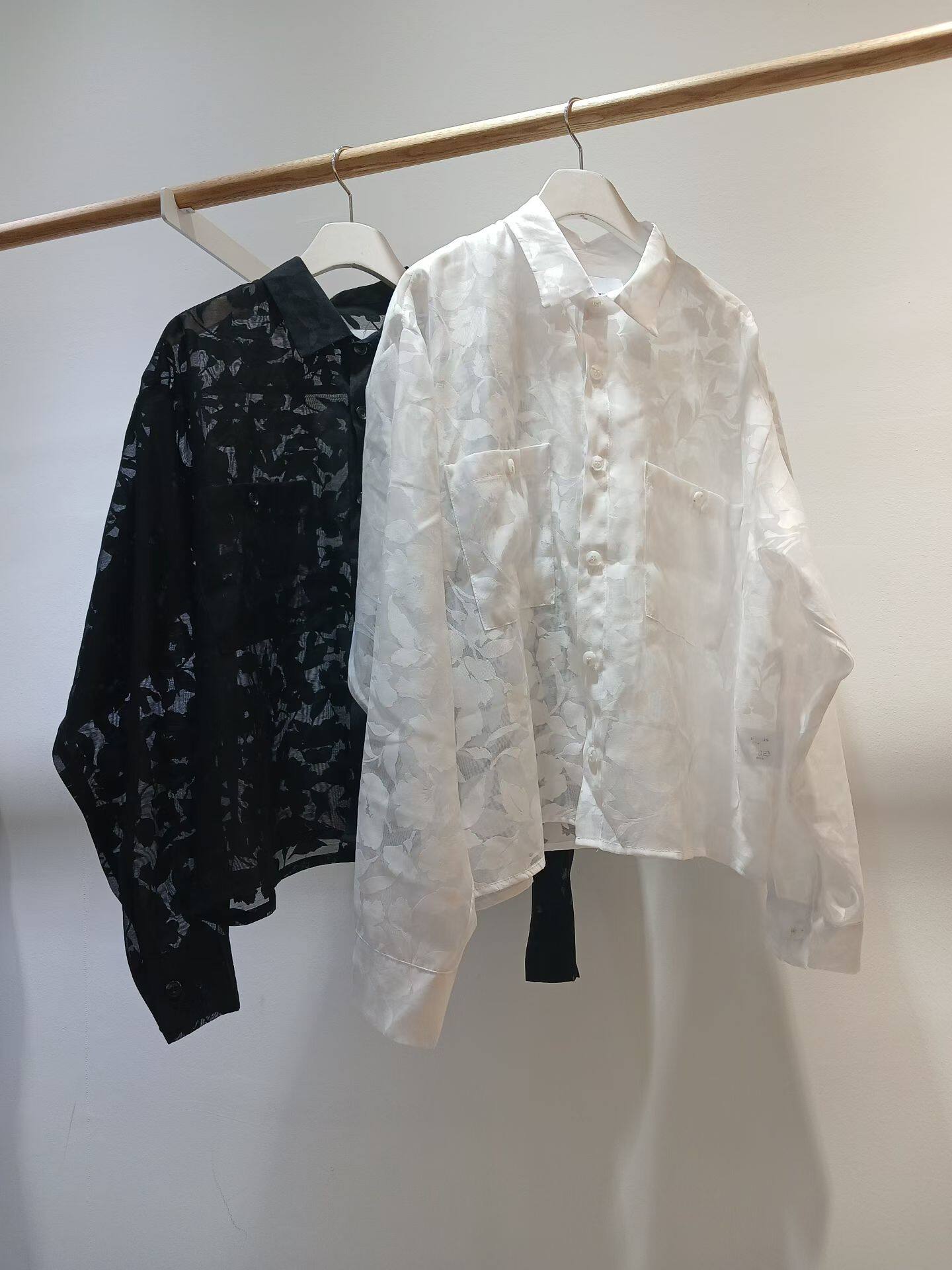 韩国男装东大门代购高品玫瑰花卉透视短款长袖衬衫男女同款SH2498