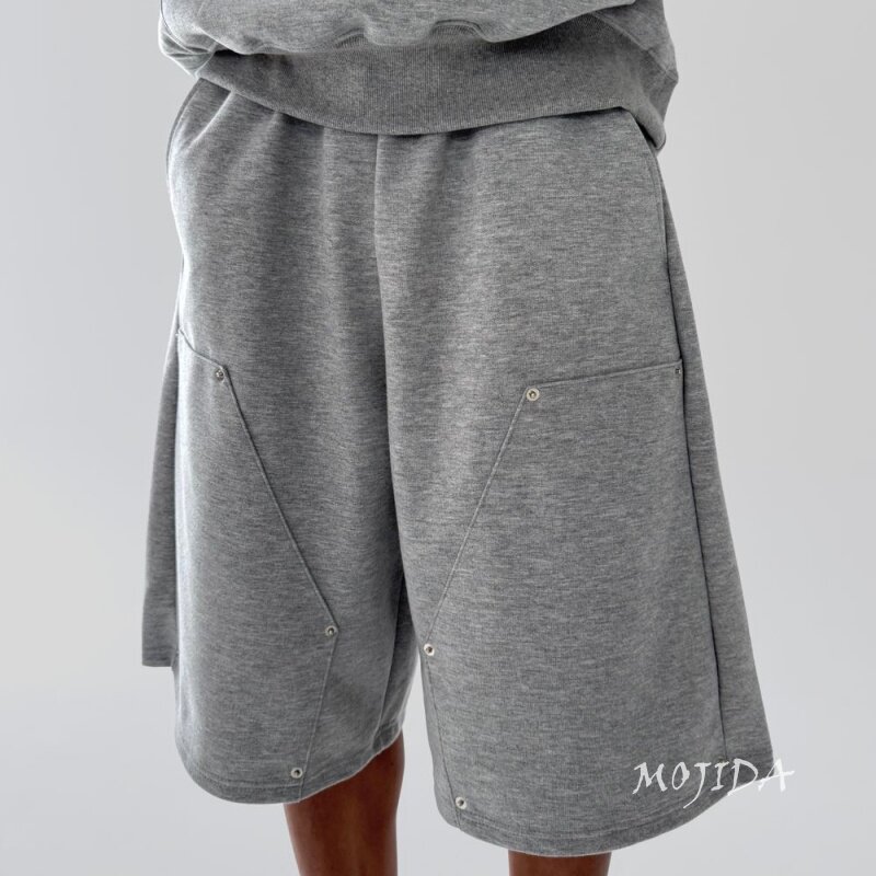 魔吉达韩国男装ins潮流小众个性铆钉拼接阔腿运动休闲短裤-PT3039