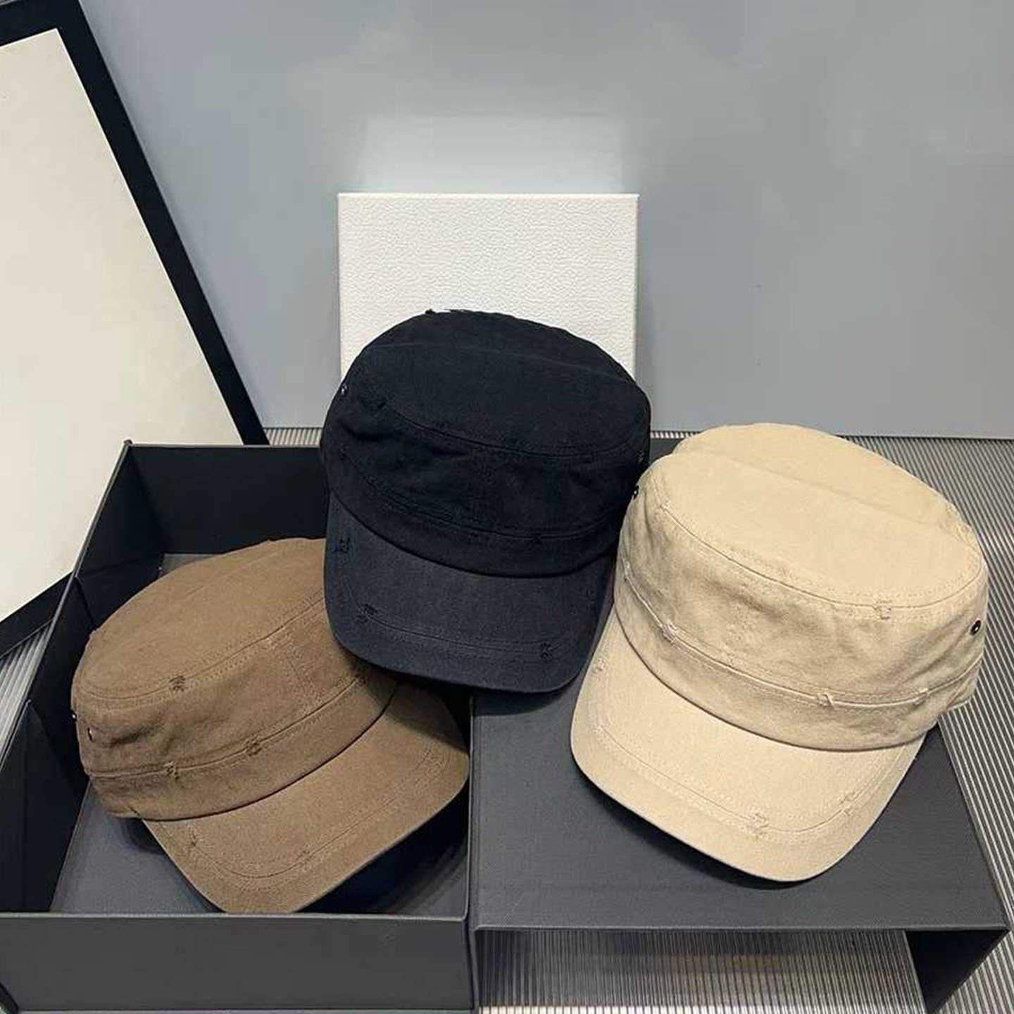 2025新款韩版复古纯色破洞棉布平顶帽女时尚百搭显脸马术帽鸭舌帽