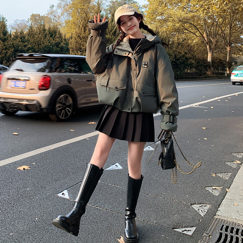 墨绿色冲锋衣羽绒服女冬2025新款工装白鸭绒外套流行短款小个子图片