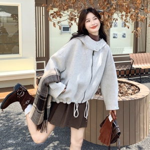 牛角扣连帽双面羊绒斗篷外套女秋冬超火好看加厚毛呢短款夹克上衣图片