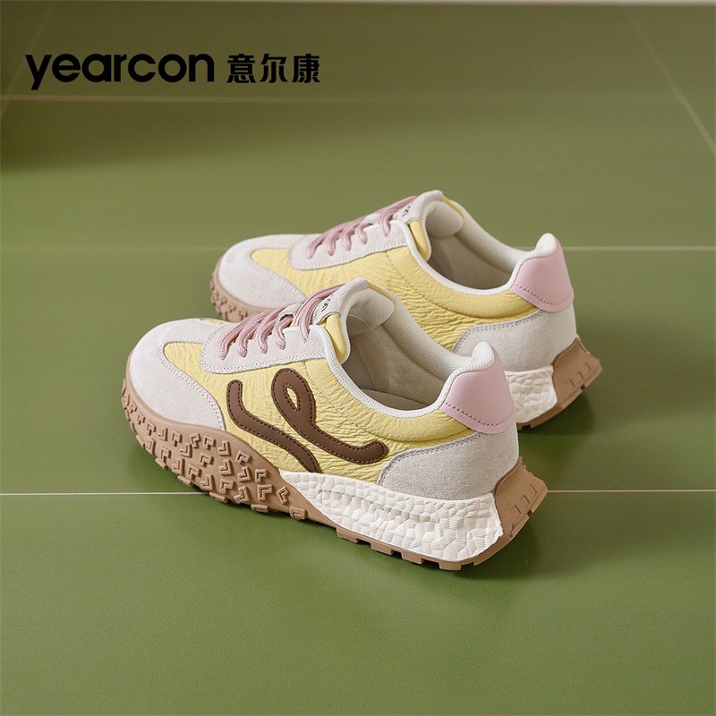 意尔康女鞋：专属时尚宣言