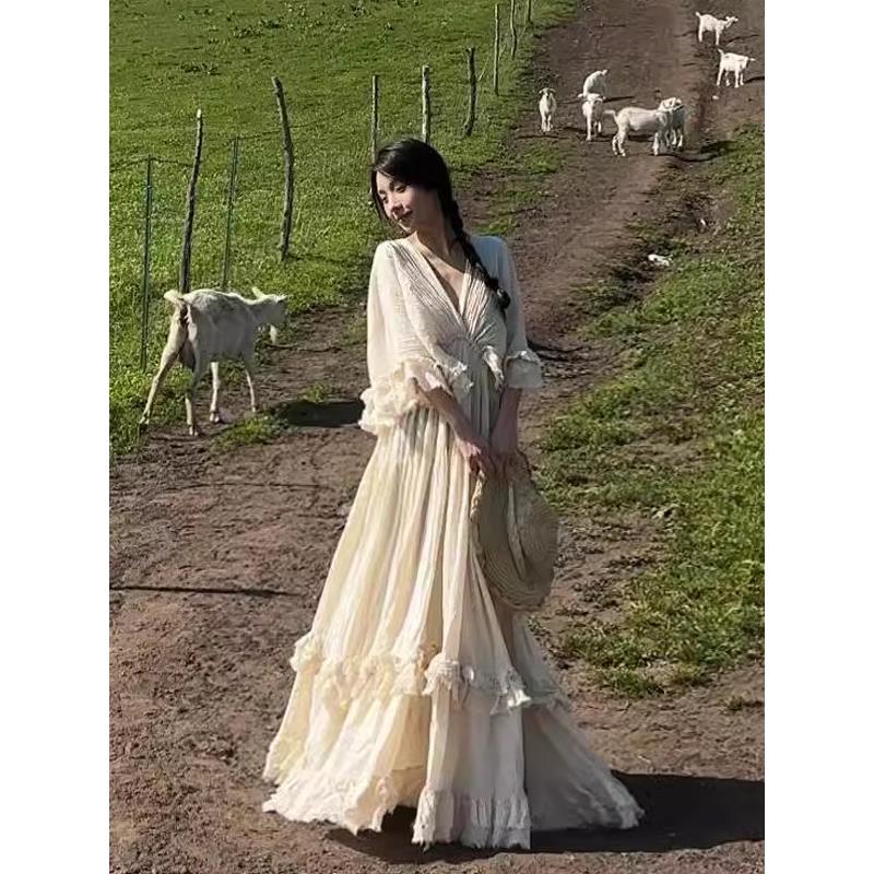 西双版纳旅游穿搭大裙摆长裙荷叶边棉麻宽松连衣裙海边度假氛围感