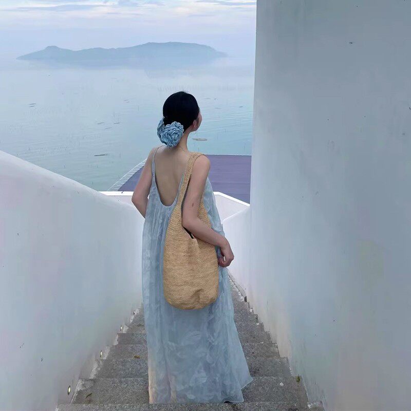 裙子超仙裙仙女甜美提花露背裙度假感海边氛围沙滩吊带飘逸连衣裙