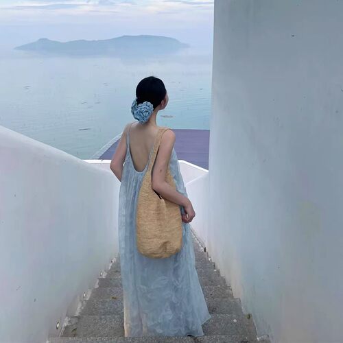 裙子超仙裙仙女甜美提花露背裙度假感海边氛围沙滩吊带飘逸连衣裙