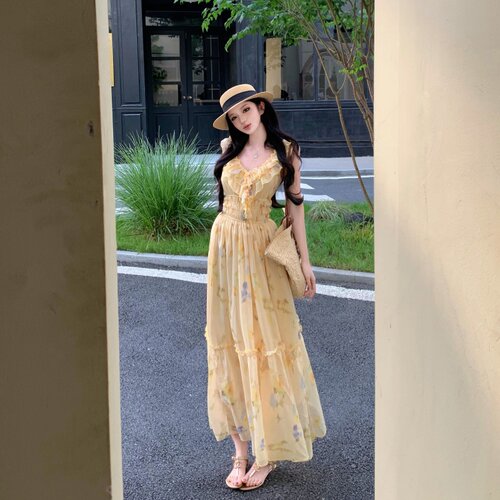 夏日绝美度假风黄色多巴胺碎花荷叶边连衣裙女夏季一字领绝美长裙