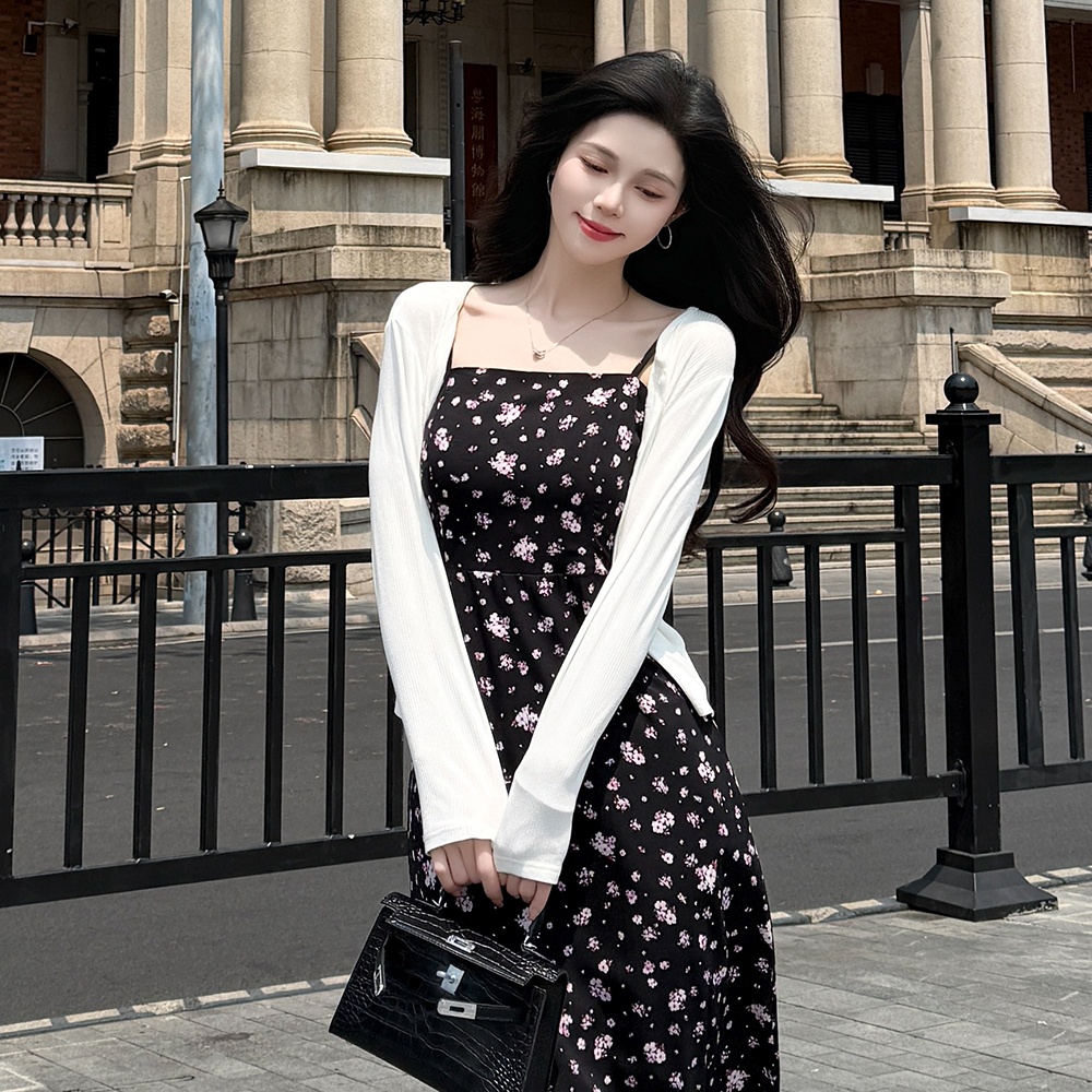 法式气质碎花吊带连衣裙女