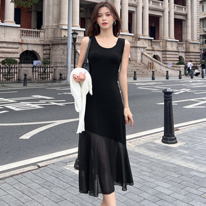 莫代尔连衣裙女2026春夏季背心长裙拼雪纺小黑裙修身打底吊带裙子