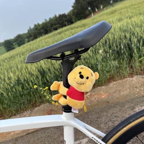 维尼熊自行车装饰玩偶电动车身可爱公路车把公仔机车玩偶小挂件