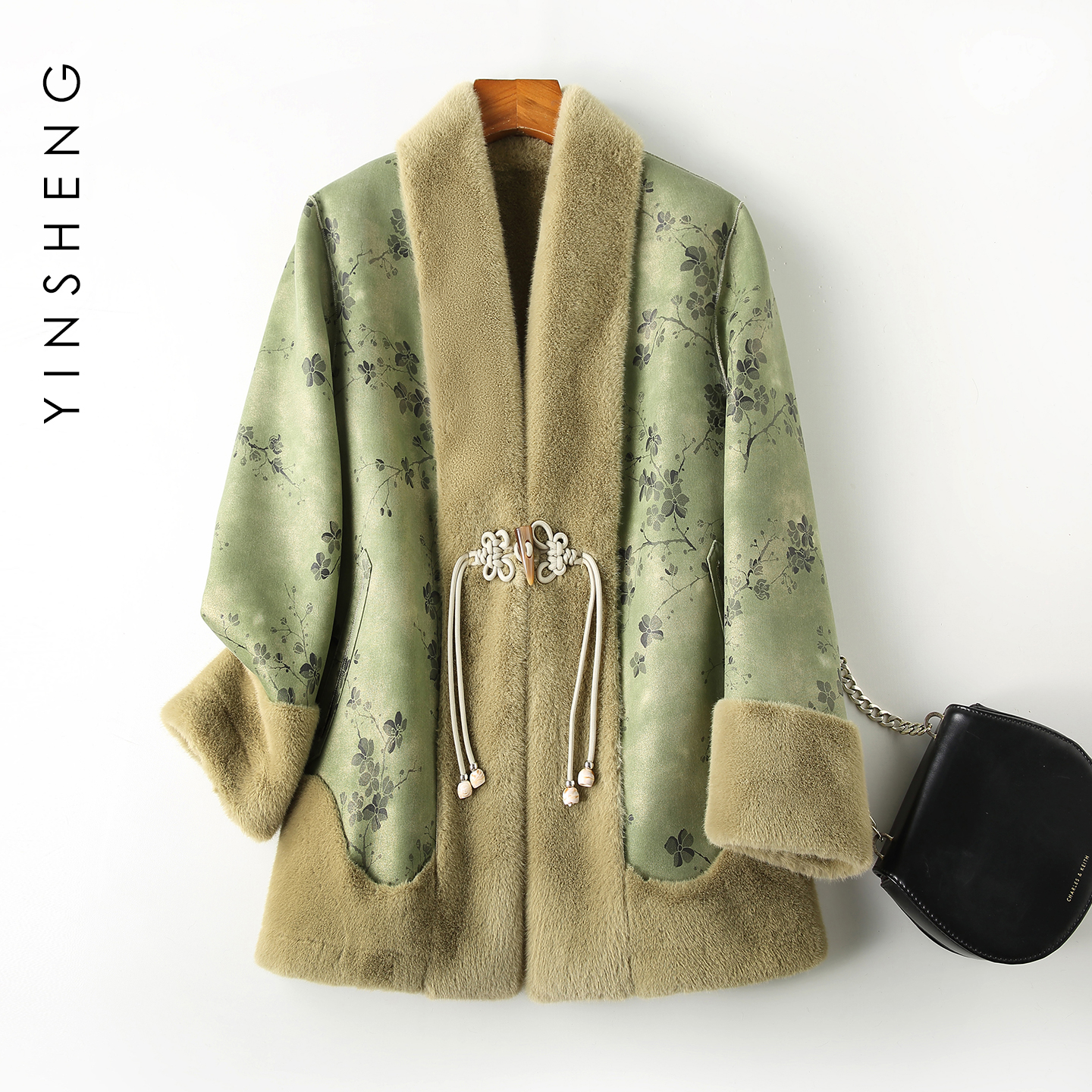 新中式洋气妈妈冬装皮毛一体外套