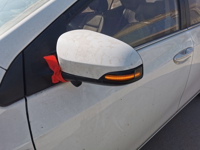 转向灯卡罗拉雷凌后视镜转向灯