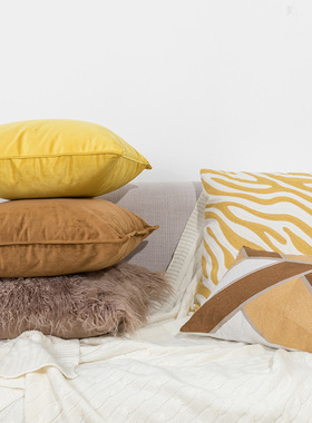 ins沙发靠垫黄色咖色方形抱枕靠枕北欧式床头毛绒布艺靠包轻奢风