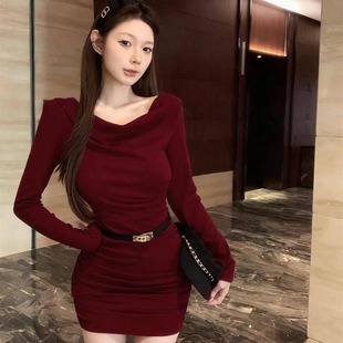 新年战袍纯欲风性感连衣裙包臀裙女秋冬修身 打底裙圣诞穿搭短裙子