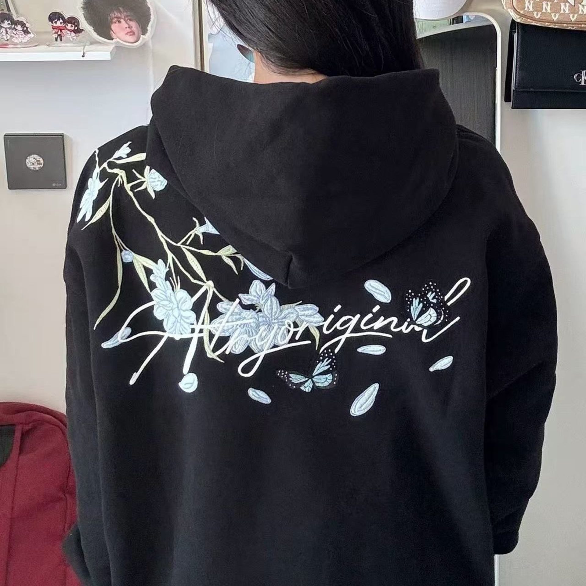 美式高街花卉蝴蝶刺绣连帽卫衣女