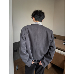 C316JK8020P118春装新款夹克衫时尚个性短款外套灰色高级感