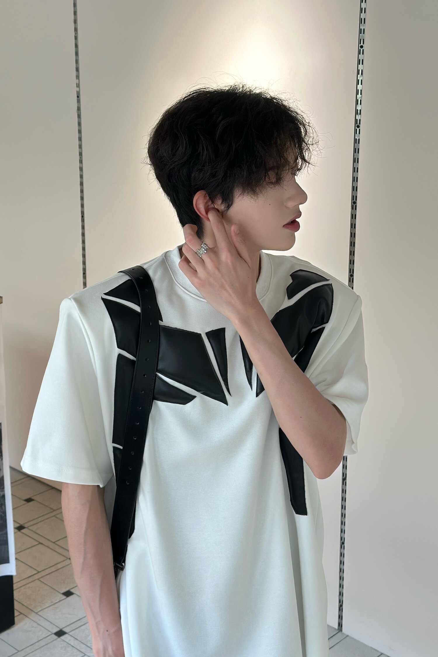C316T1140P58夏装新款短袖T恤拼皮撞色个性tee潮个性T恤衫情侣,男装T恤,电商C316