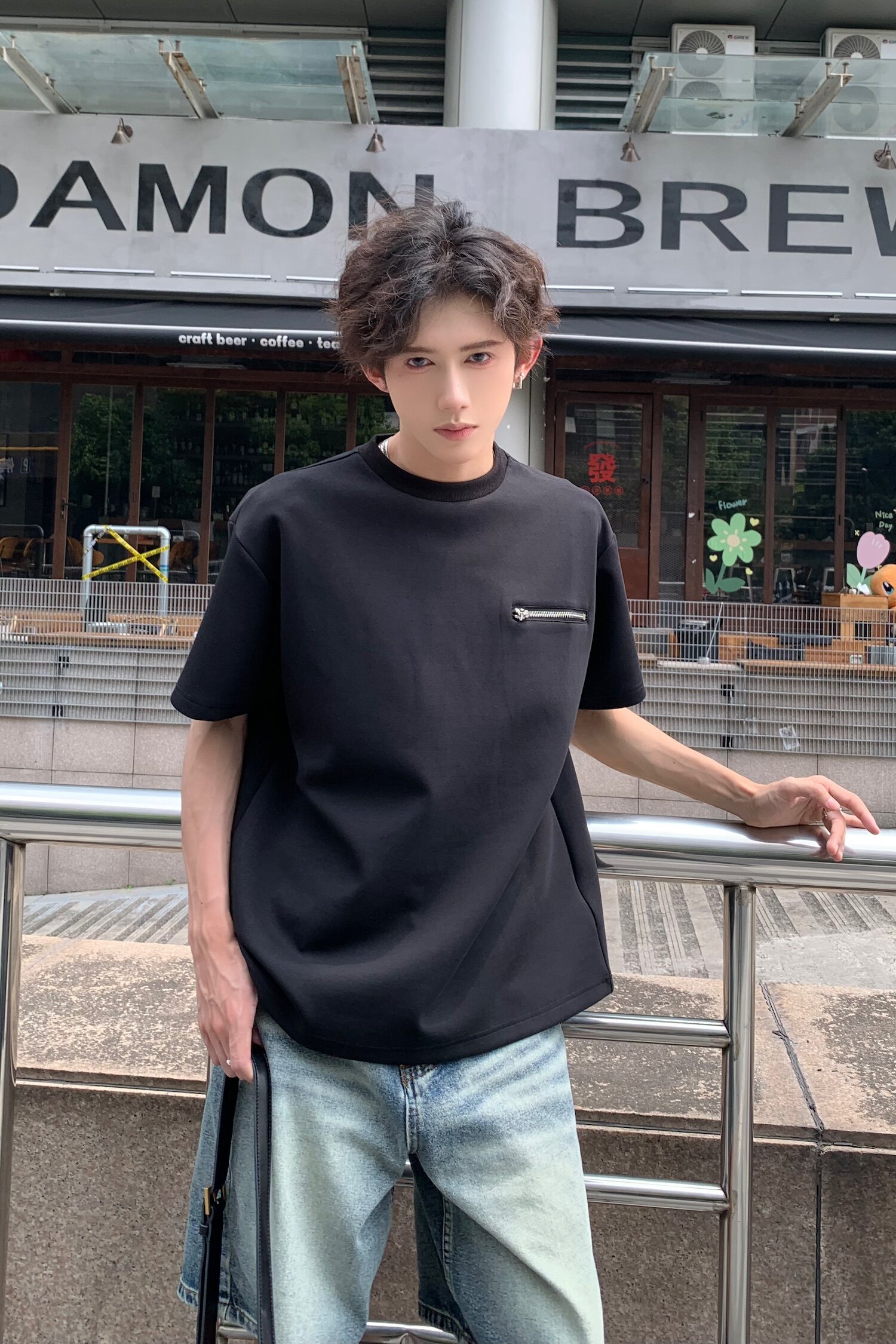 C316 DX89 P4868 夏装新款短袖T恤拉链时尚潮黑色tee个性男图片