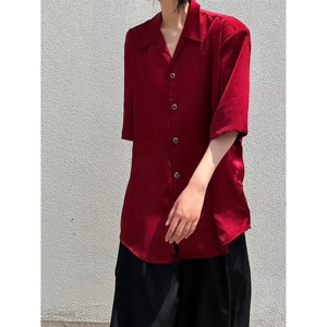 C316CS8140P58丝滑衬衫时尚百搭红色短袖衬衣松弛感理发师,咏梅红色连衣裙怎么搭配图片