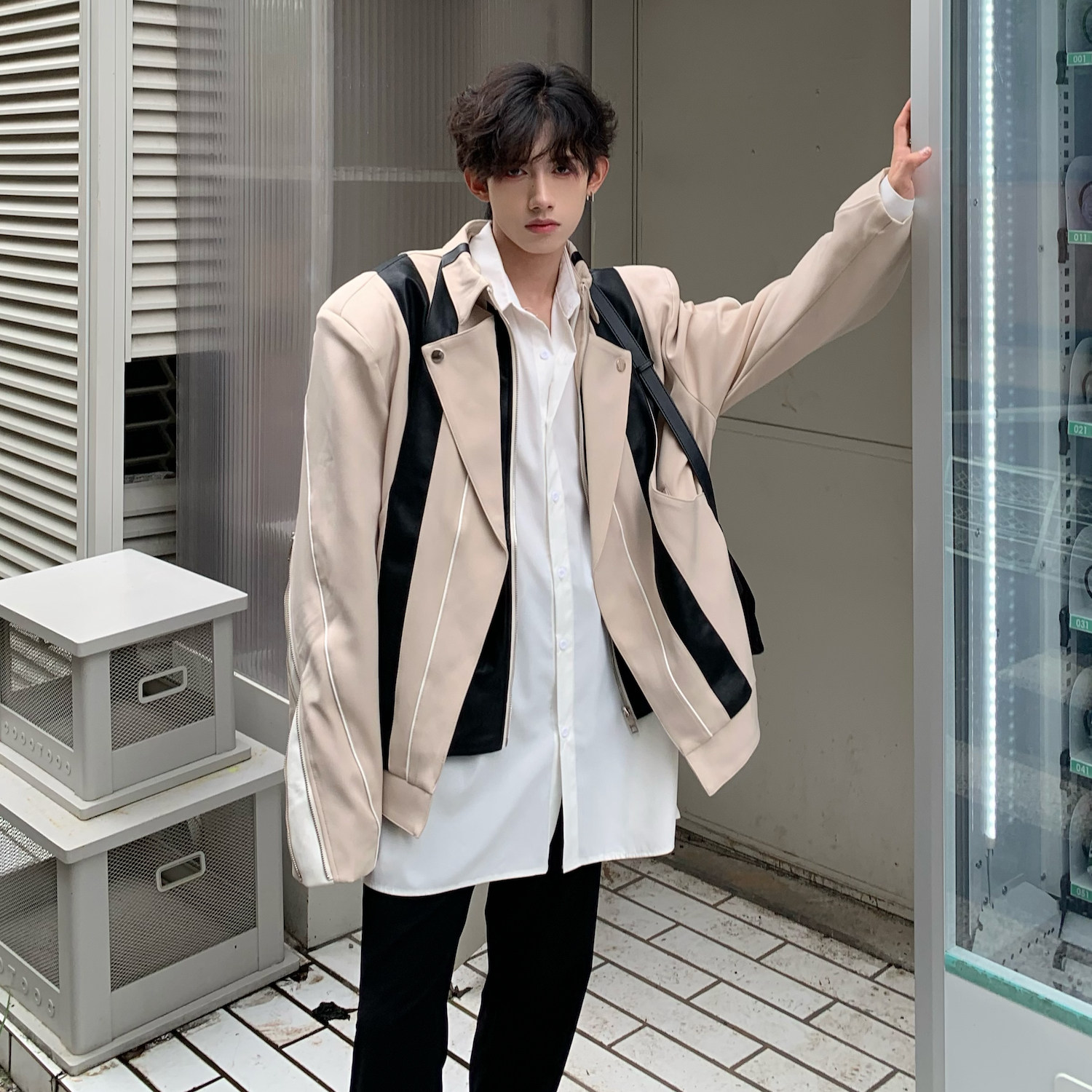 C316JK2375P148皮料拼接夹克衫秋装新款翻领假两件设计款外套,男装夹克,电商C316