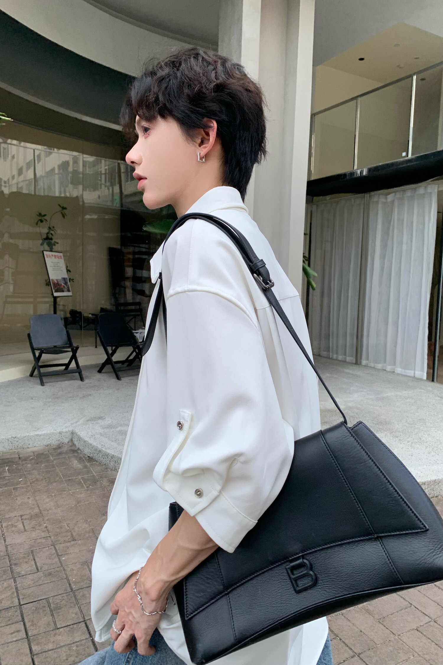 C316CS112P58夏装新款短袖衬衫褶皱衬衣英伦黑白宽松雅痞V领,男装T恤,电商C316