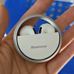 库存亏电品牌Tws真无线蓝牙耳机  Type c接口 声音不错  定期更新