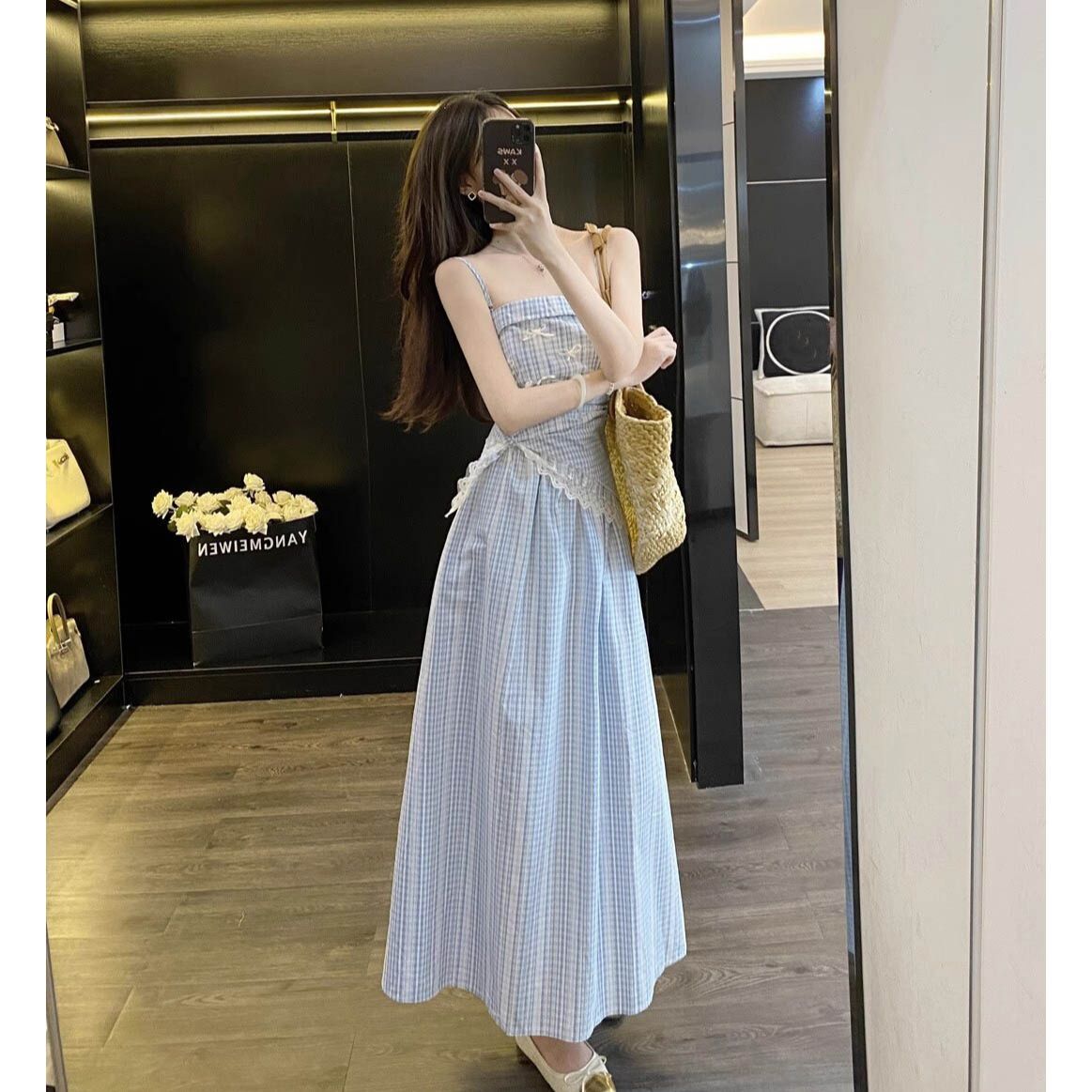韩系蓝色格纹抹胸吊带连衣裙女2025夏季法式高级感收腰显瘦长裙子