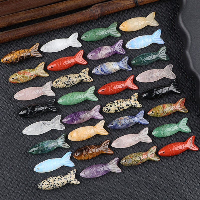 天然水晶半宝石雕刻立体小鱼吊坠虎眼石粉晶鱼形项链挂坠饰品配件