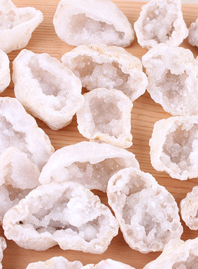 天然巴西空心迷你矿石摆件吊坠