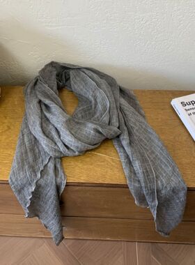 复古文艺范棉麻围巾女华夫格褶皱斜角边薄款纱巾服饰搭配纯色配饰