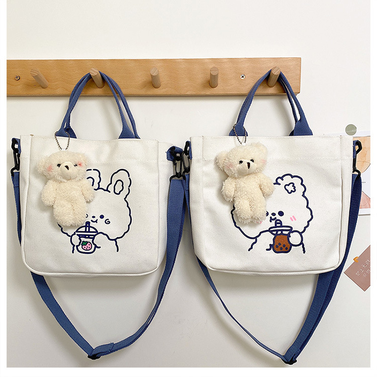 21年新款帆布小包 韩版可爱小熊图案包包女 印花单肩斜跨包手提包