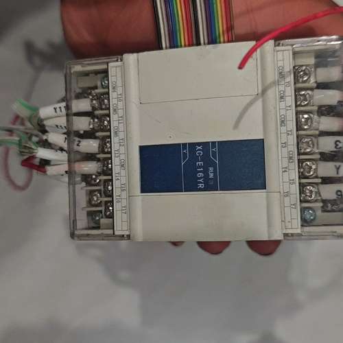 议价PLC扩展模块XC-E16YR，实物拍摄，成色如图，功能询价
