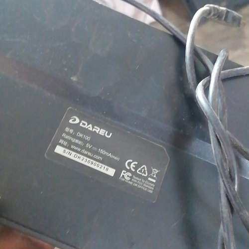 议价达尔优DK100机械键盘，5V供电，功能完好。按键灵敏，适合询