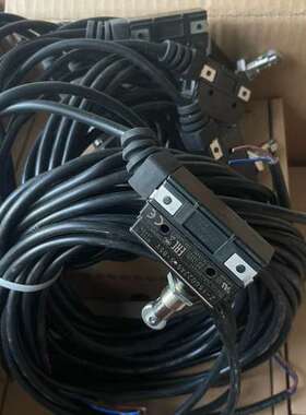 议价动开关Z-15GQ22A55-B5V 如图询价