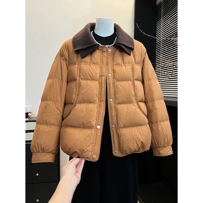 妈妈装翻领拼接羽绒服冬季新款2025中老年短款加厚保暖白鸭绒外套